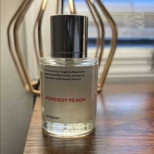 Dossier Powdery Peach